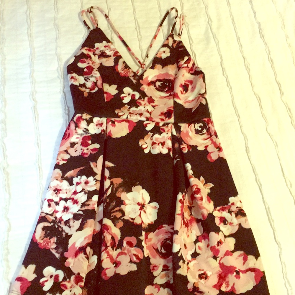 Large mini flare dress